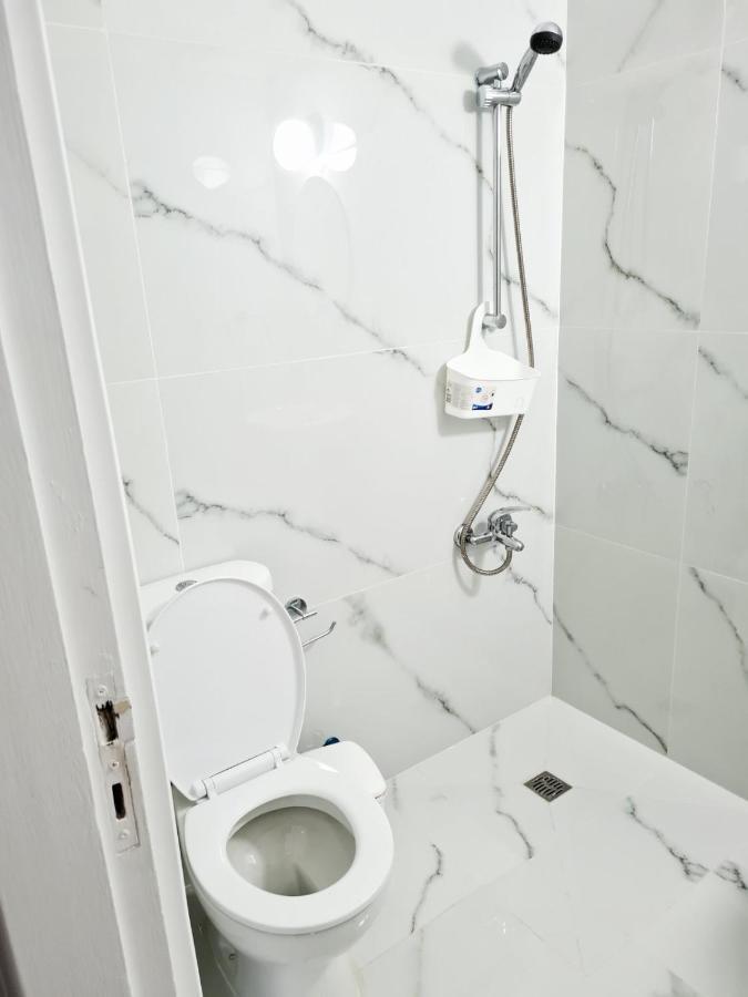 Area Apartment *
